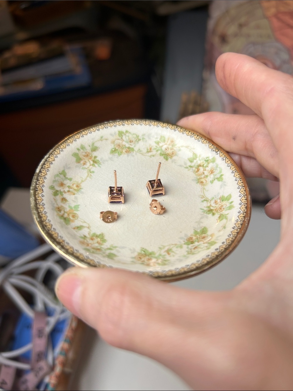 Gorgeous Square Amethyst Stud Earrings in Rose Gold - Picture 13 of 16
